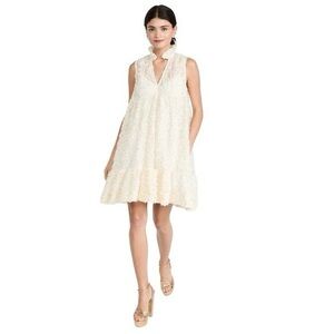 Black Halo
Lava Sleeveless Dress
Size large 
NWT